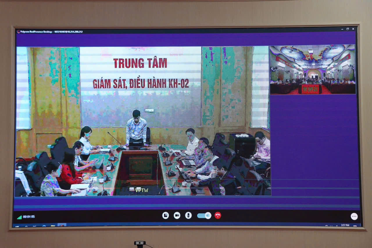 Xã Phú Mỹ tham dự hội nghị tập huấn trực tuyến ứng dụng Sổ tay đảng viên điện tử.