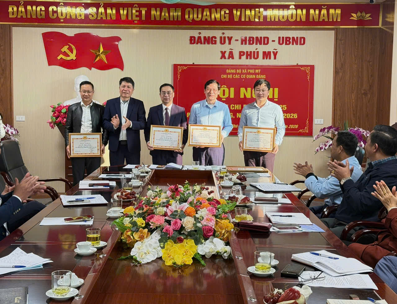 Chi bộ các cơ quan Đảng xã Phú Mỹ tổ chức hội nghị tổng kết chi bộ năm 2025 và phương hướng nhiệm vụ năm 2026.