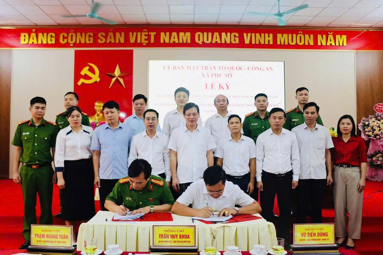 Xã Phú Mỹ: Ký kết Quy chế phối hợp giữa Mặt trận Tổ quốc và Công an xã về đẩy mạnh phong trào toàn dân bảo vệ An ninh Tổ quốc trong tình hình mới, giai đoạn 2025-2030